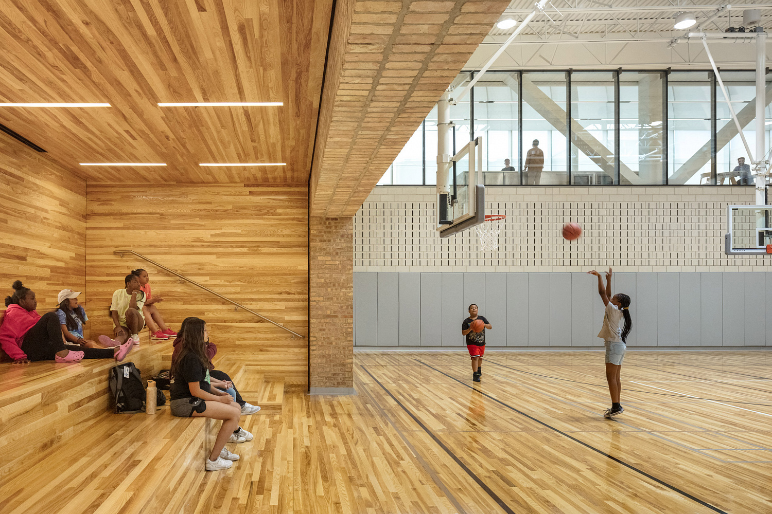 John Ronan Architects спроектировали круглое кирпичное здание для штаб-квартиры Chicago Park District