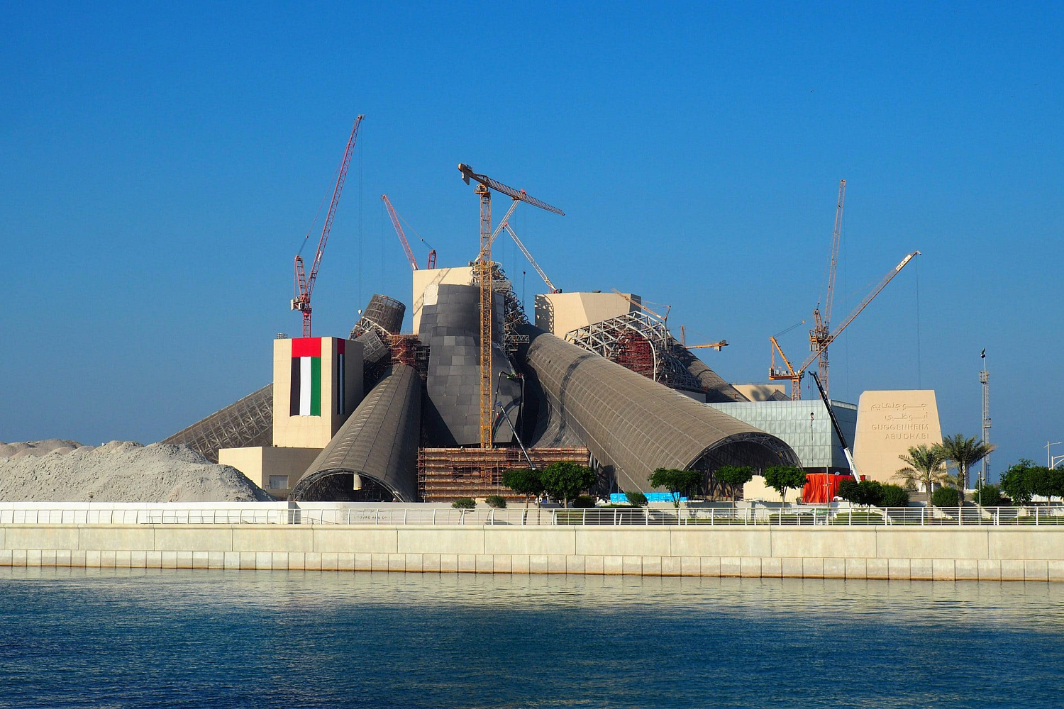 Dar Al Funoon Abu Dhabi: новый центр искусств Фрэнка Гери на острове Саадият
