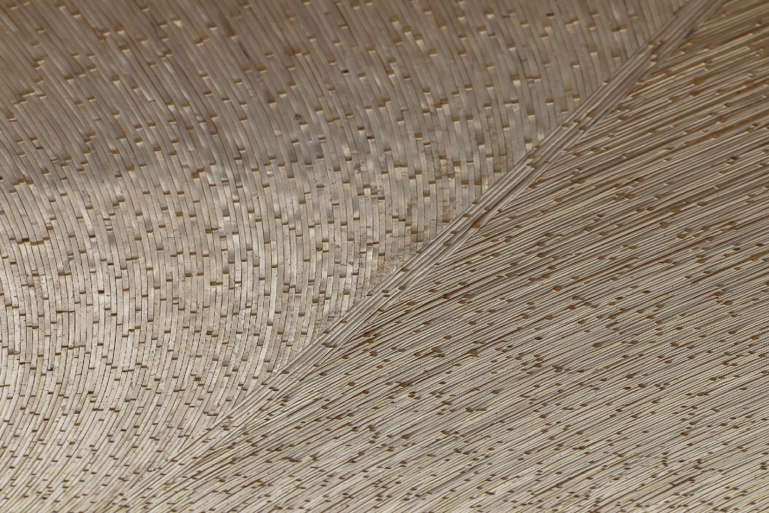 Kengo Kuma увенчал скульптурный общественный центр крышей из бамбука