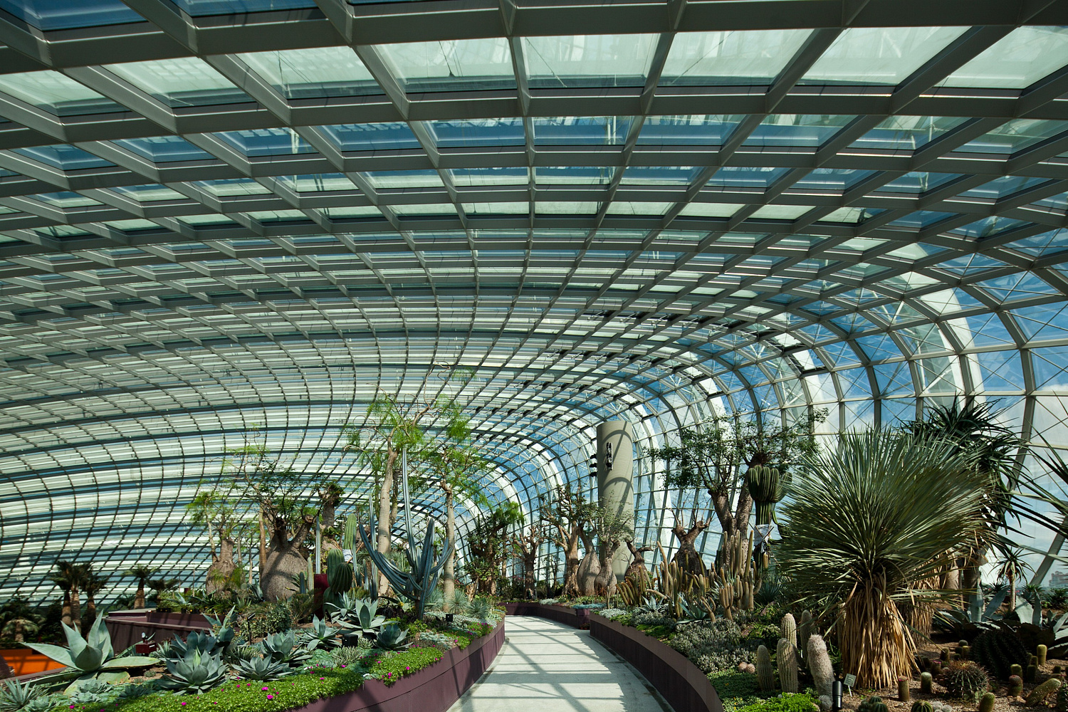 Gardens by the Bay: футуристический сад в Сингапуре, где природа встретилась с технологиями